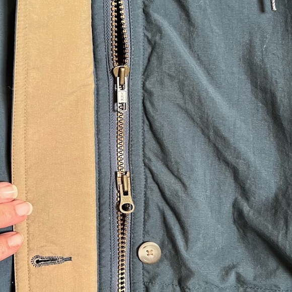 L.L. Bean Blue & Tan Gore Tex Hooded Insulated Winter Storm Coat Large - Picture 9 of 16